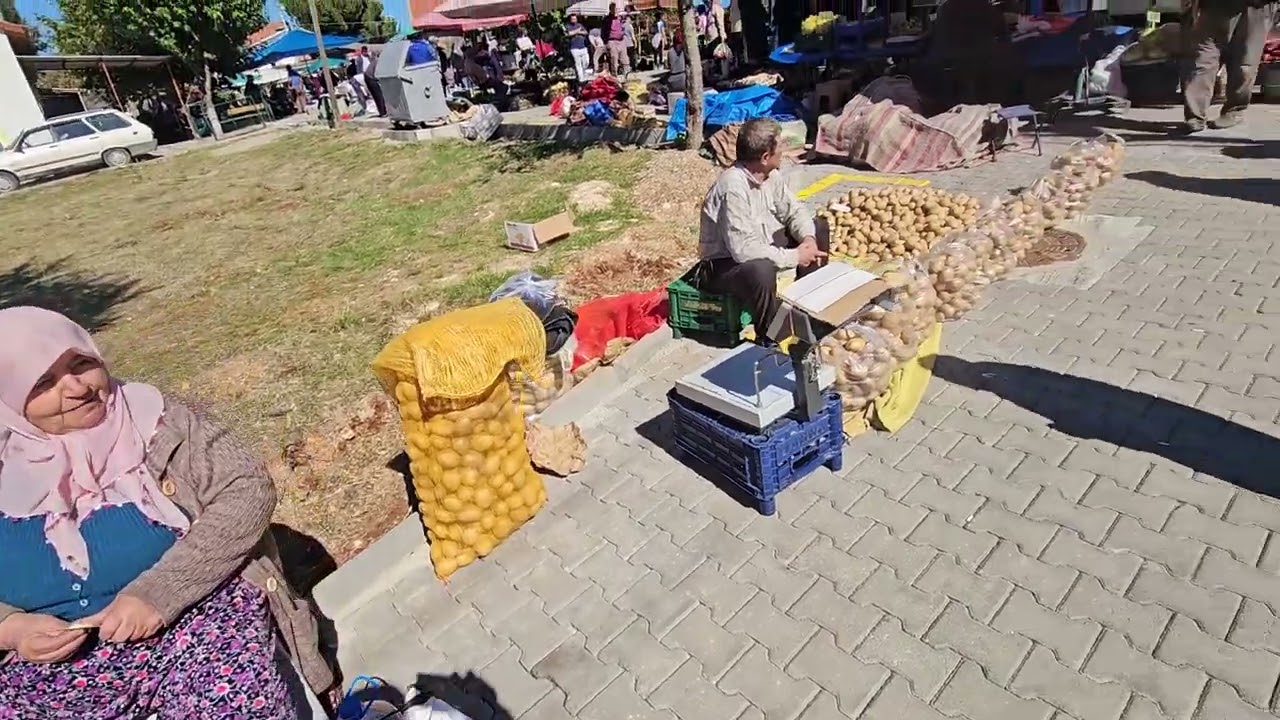 MANİSA DEMİRCİ SALI SEMT PAZARINDAN GÖRÜNTÜLER 14-10-2025
