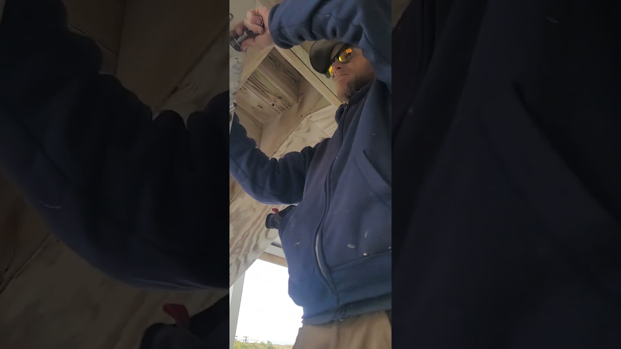 Я не скажу вам, где это находится, потому что эти болты могут пропасть!