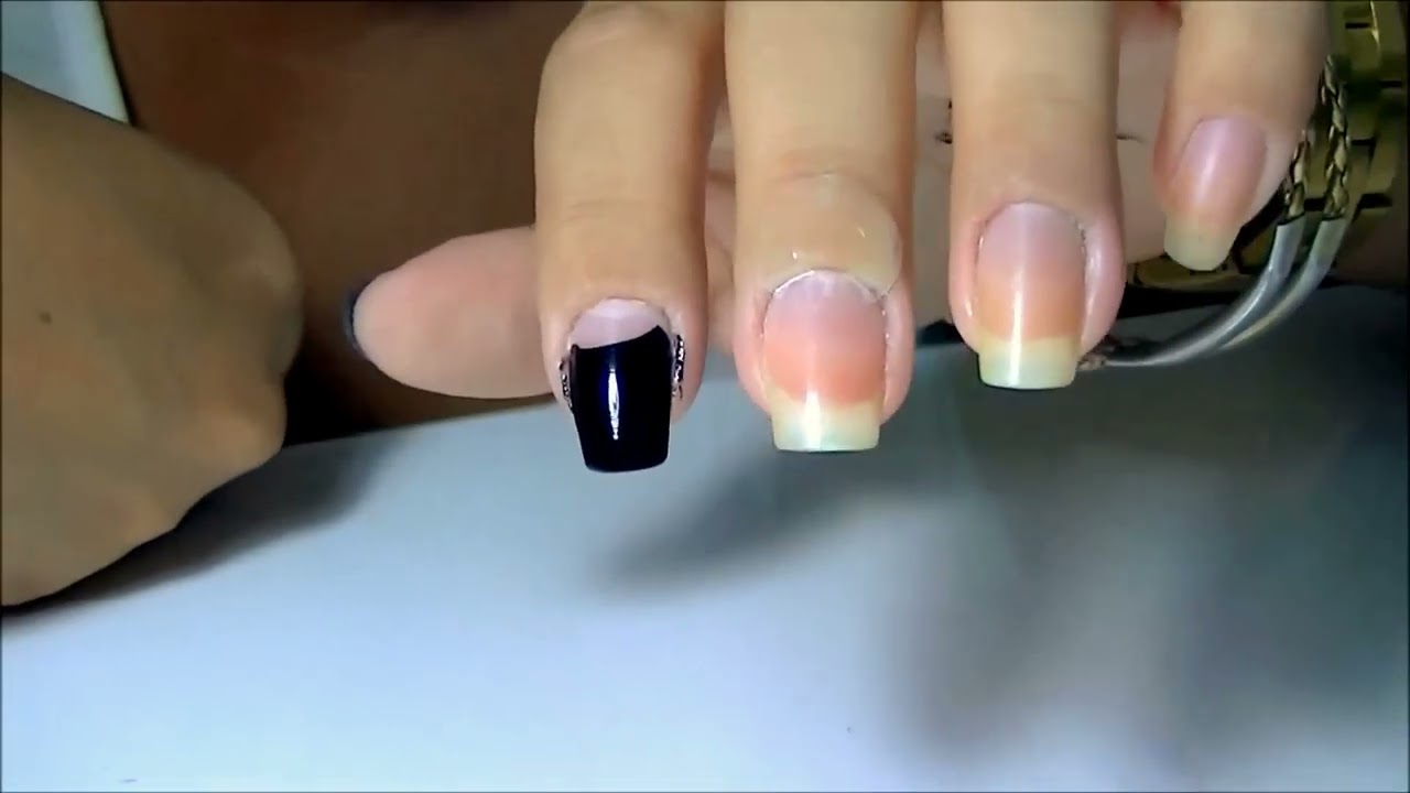 Unhas para noite! Preto com prata! - Tutorial por Danielle