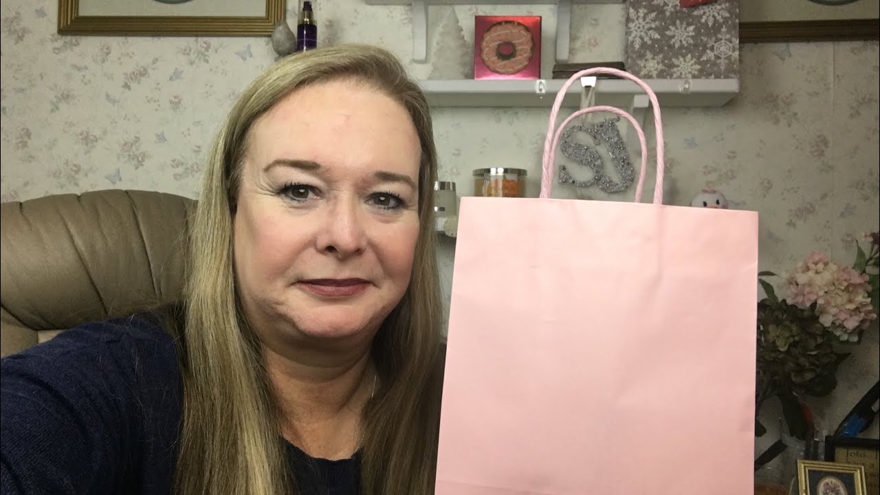 Gift Bags for Co-Workers for Christmas