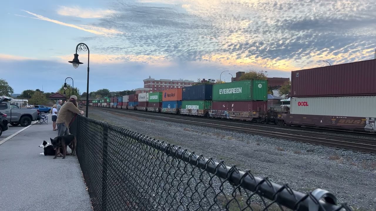 NS stack train thru downtown Altoona Pa 