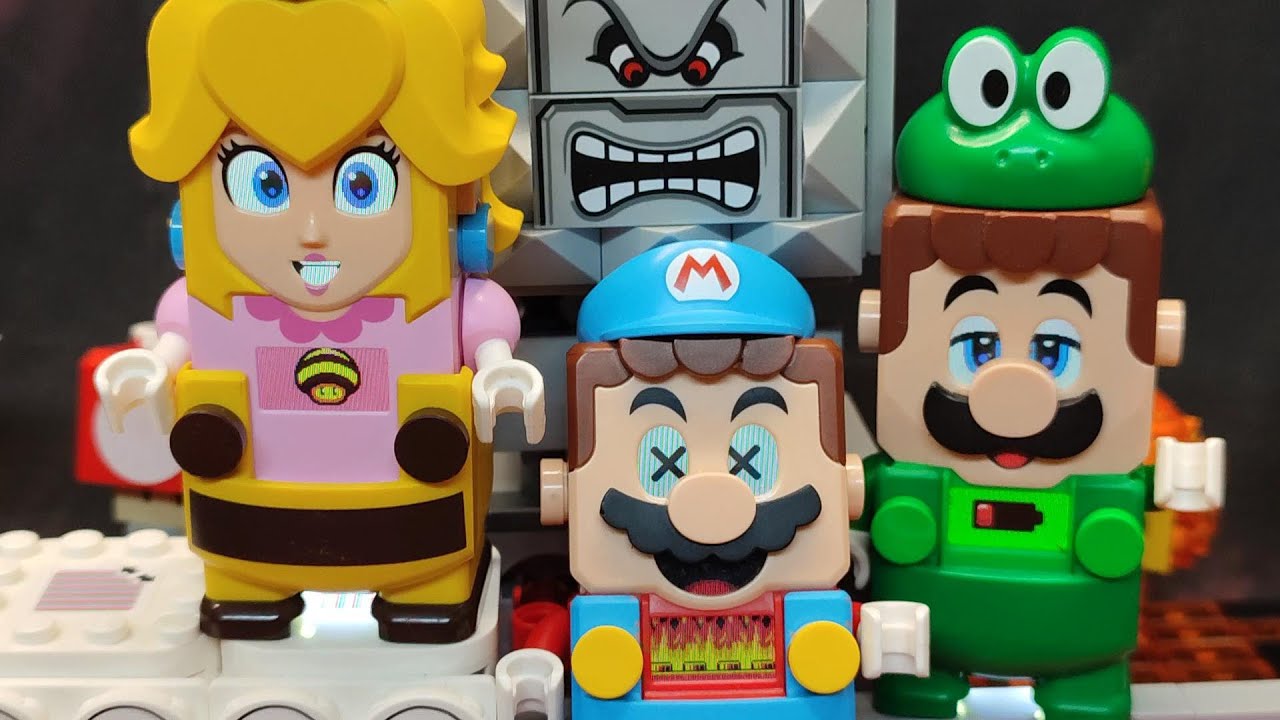 Mario Peach and Low Battery Luigi New Level MOC