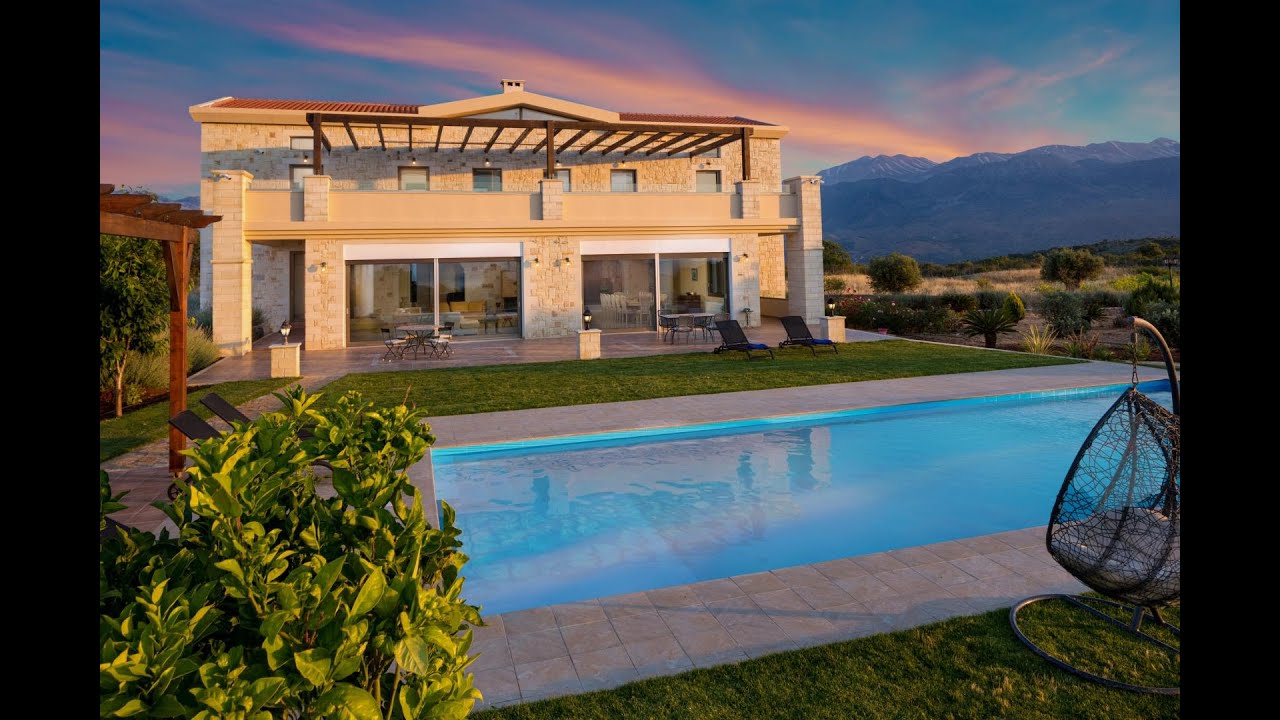 Luxury mansion for sale | Vamos, Crete, Greece | Broosco RE