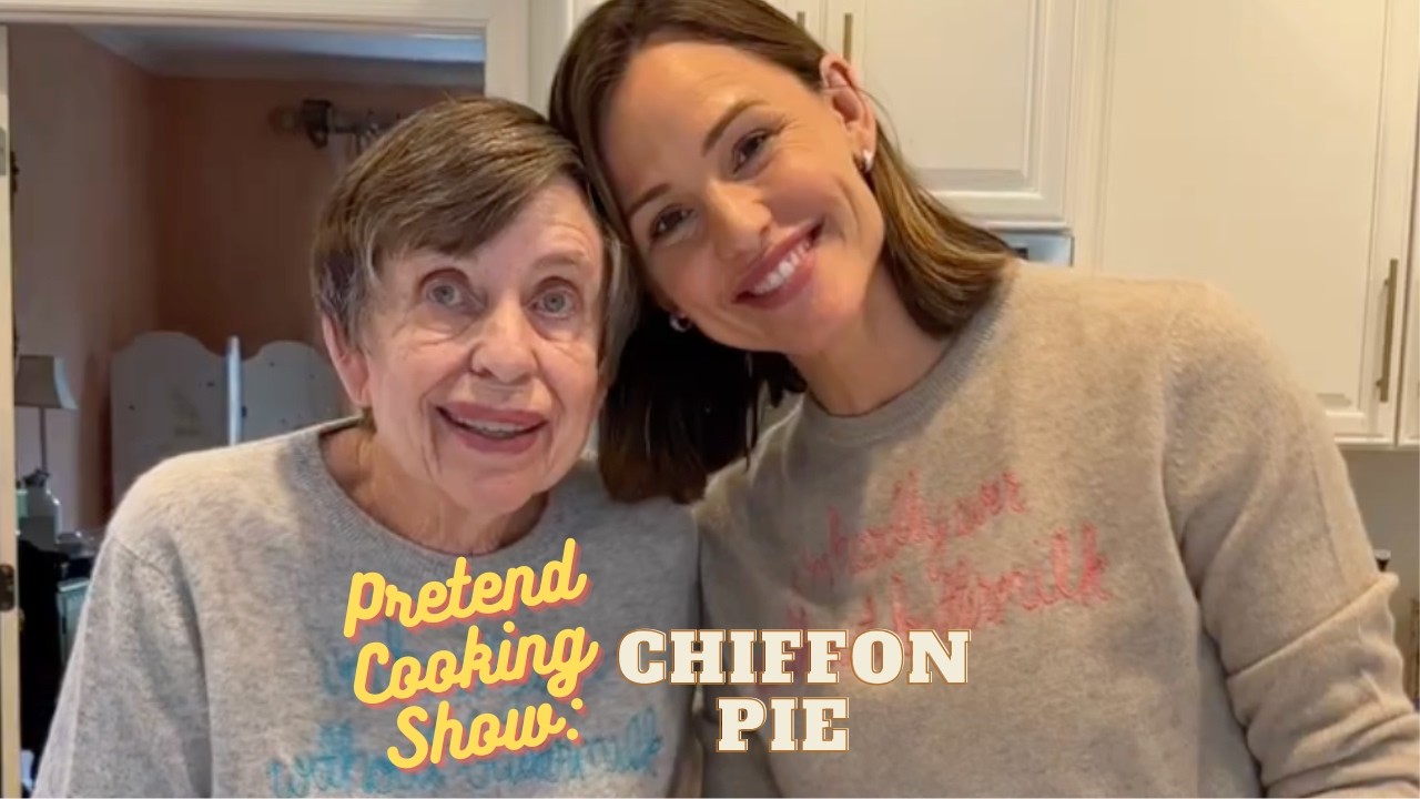 Pretend Cooking Show: Chiffon Pie