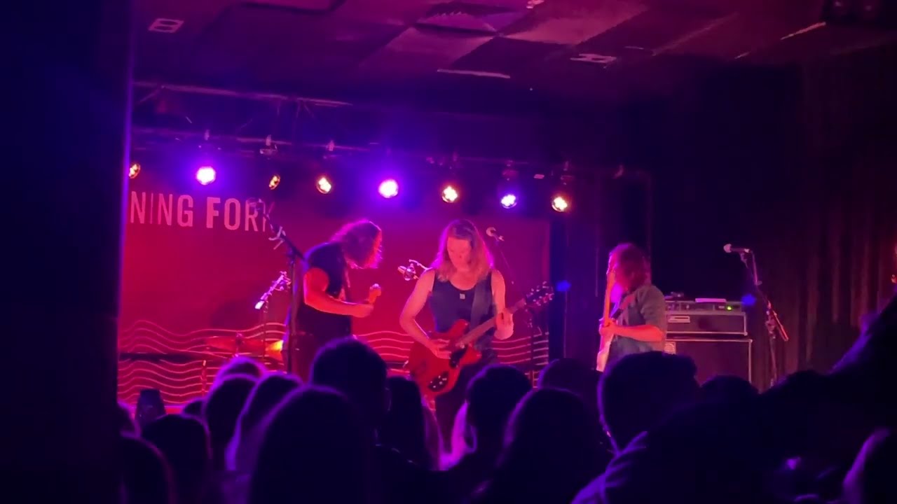 Settle Me Down - The Vanns -  Auckland, 2023