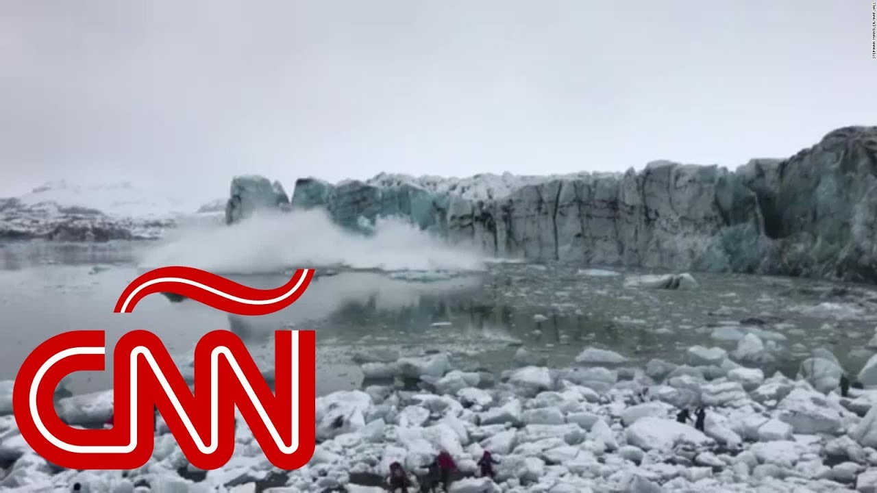 Turistas huyen ante ola gigante tras colapso de un glaciar