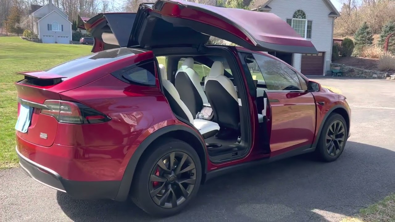 2023 Tesla Model X Plaid Ultra Red