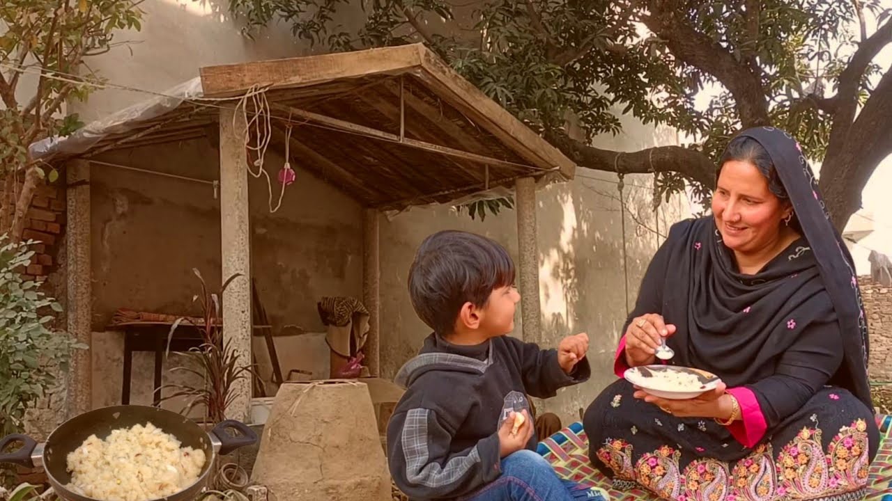 New Kichen Ki Khushi Men Makhandi Halwa | Village Traditional Life | Sham Village