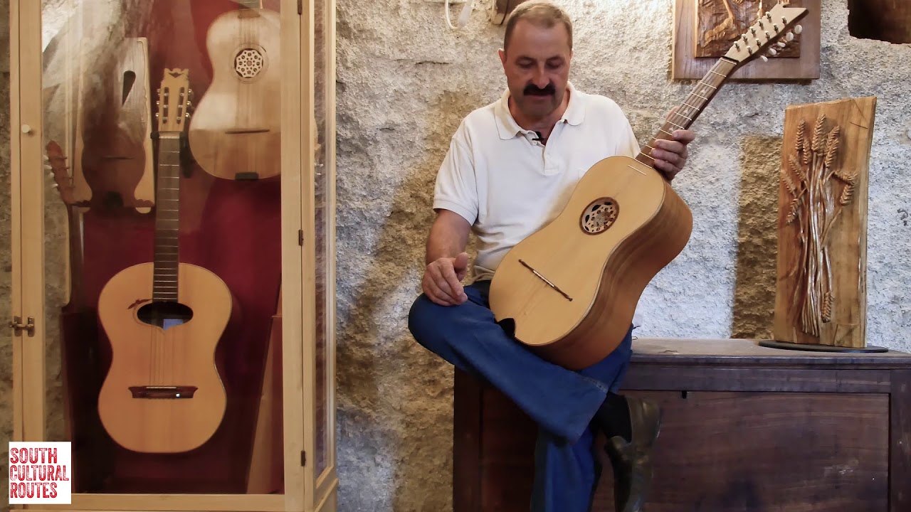 La chitarra battente cilentana. Campania - South Cultural Routes