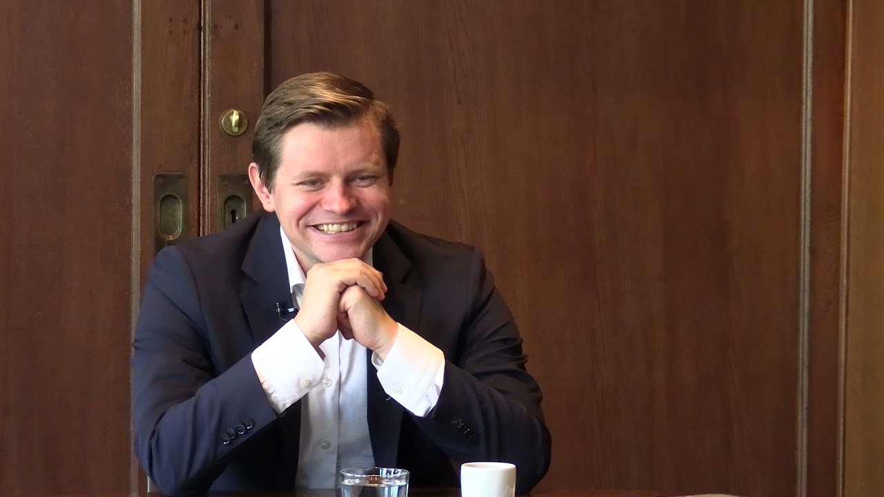 Medarbeidersamtale med Peter Frølich