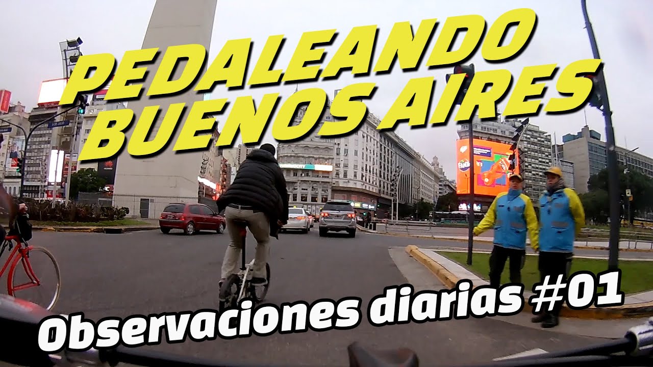 DELICIAS DEL CICLISMO URBANO /  Caos de tránsito / Ciclista suicida / Palooomaaas /🚴‍♀️