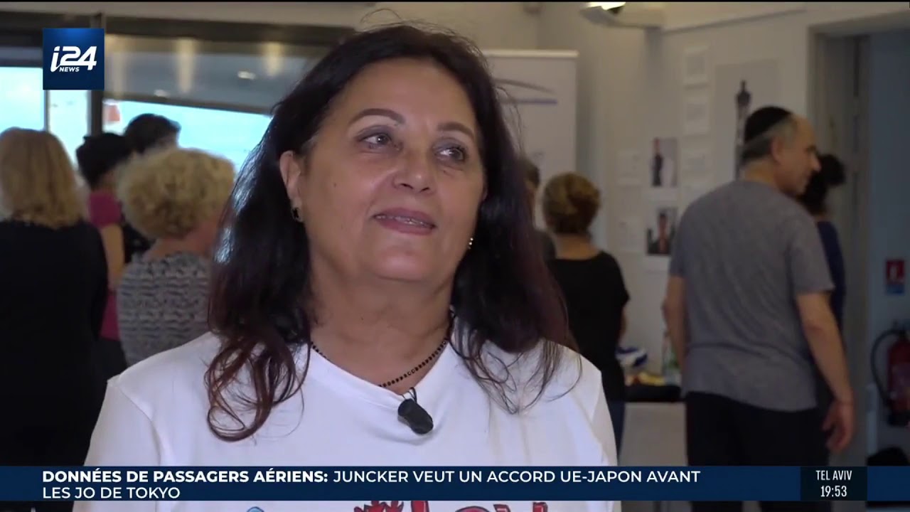 Atelier hebdomadaire de danses israéliennes à l'ECUJE