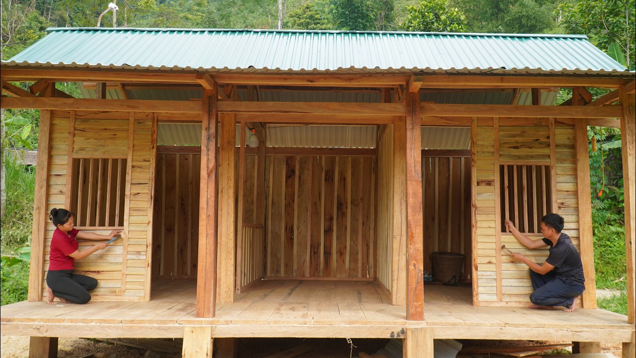 Techniques for assembling wooden walls from small pieces of wood | Building Our Wooden House