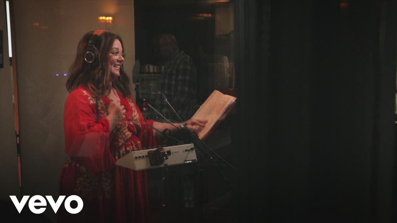 Barbra Streisand with Melissa McCarthy - Anything You Can Do (Official Video) ft. Melissa McCarthy