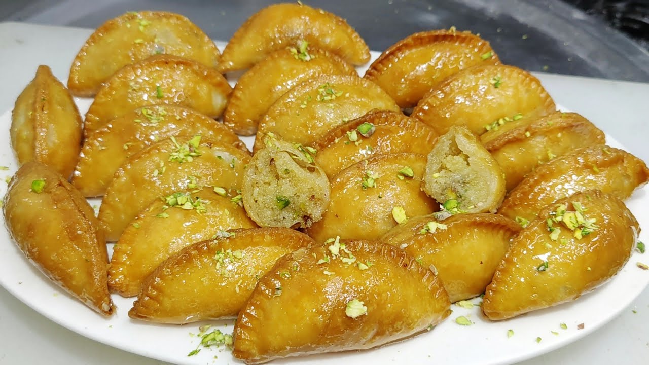 Sooji Mawa Gujiya |कम मेहनत हलवाई जैसी खस्ता गुजिया बनाने का तरीका |Holi Special Gujiya |Chef Ashok