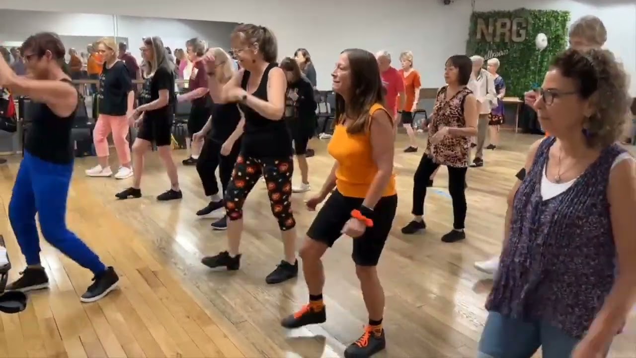 Strummingbird line dance demo #linedancearizona #linedanceaz 