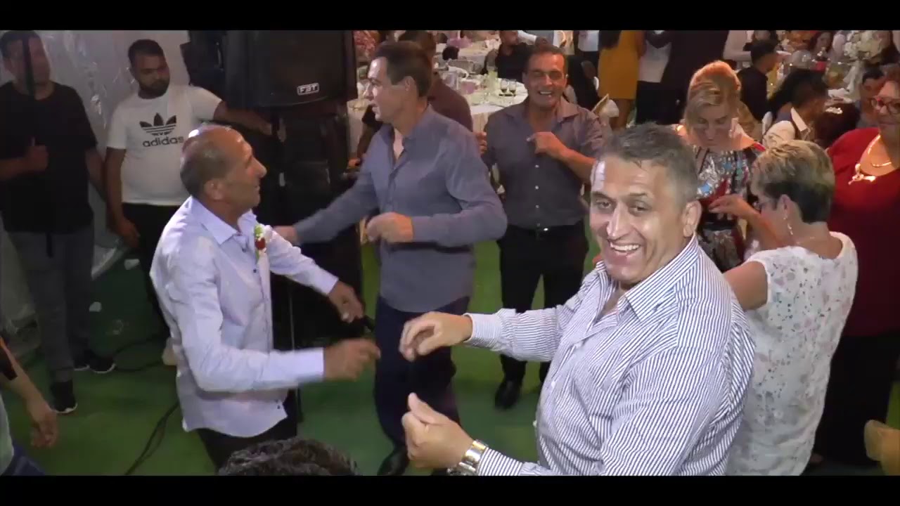 Toni de la Brasov - Ce fac eu la varsta mea [ Videoclip Oficial ] 2020