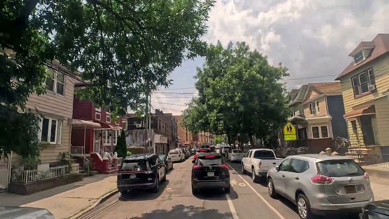 Driving Around New York City NYC Borough Boro Queens WoodSide East Elmhurst SunnySide Astoria ASMR