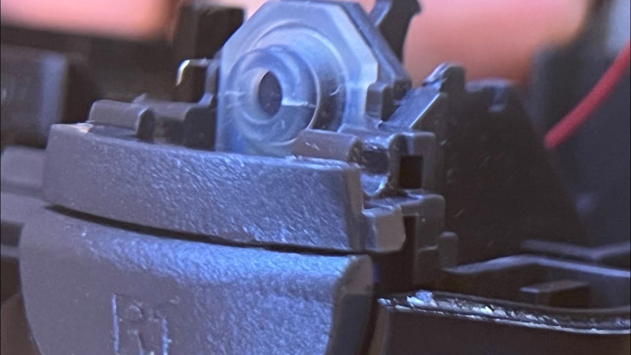 Restauration d’une manette de PS4 avec batterie neuve et reprise du bouton R2