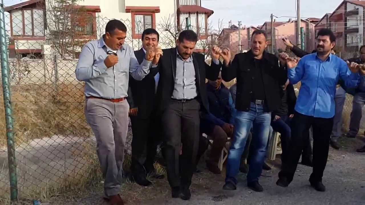 EMRE ÜLGEN MAMASIN 3 AYAK
