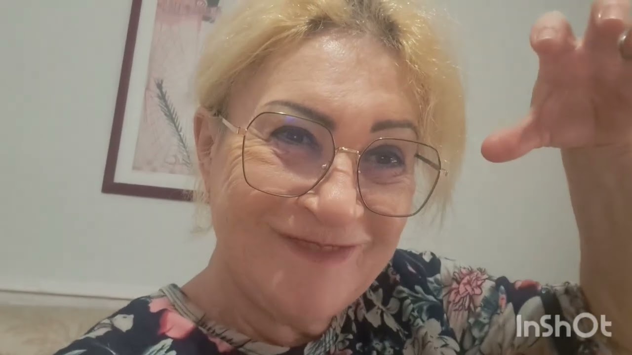 Я не знала что есть сардИНы,а  есть и сардЕЛы 