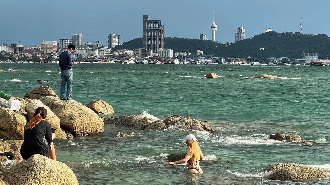 🇹🇭 Walking Pattaya Wong Amat Beach and Neighborhood - Walking Tour 4K
