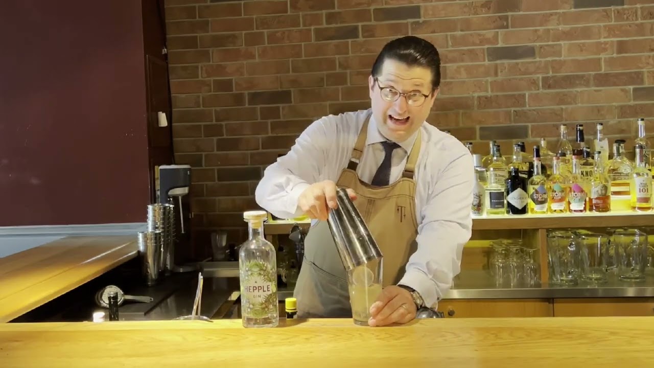 Ein echter Gin Cocktail Klassiker: Der Pegu Club Cocktail ... einfach mal mit mehr Gin mixen :)