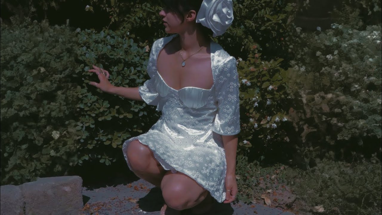 llueven margaritas 🌼 (letra) - Marlete Volz