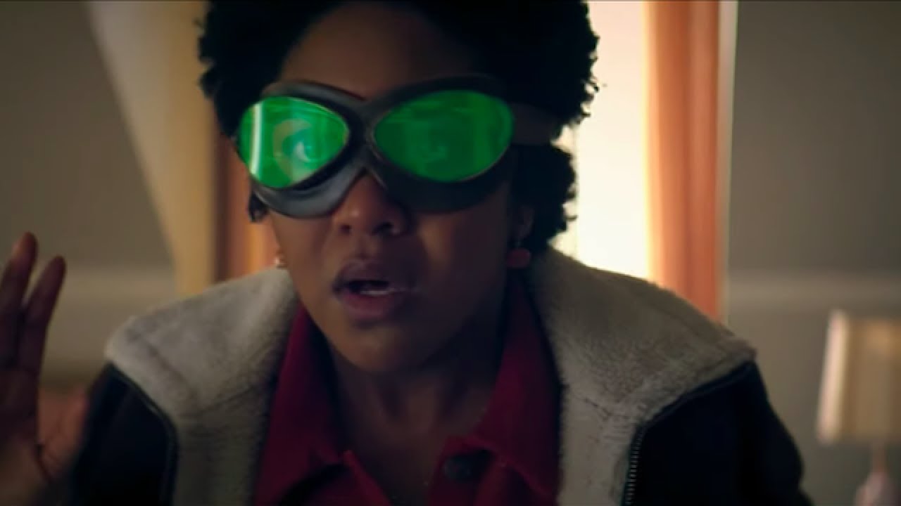 Dr Mid-Nite / Beth Chapel and Chuck scenes