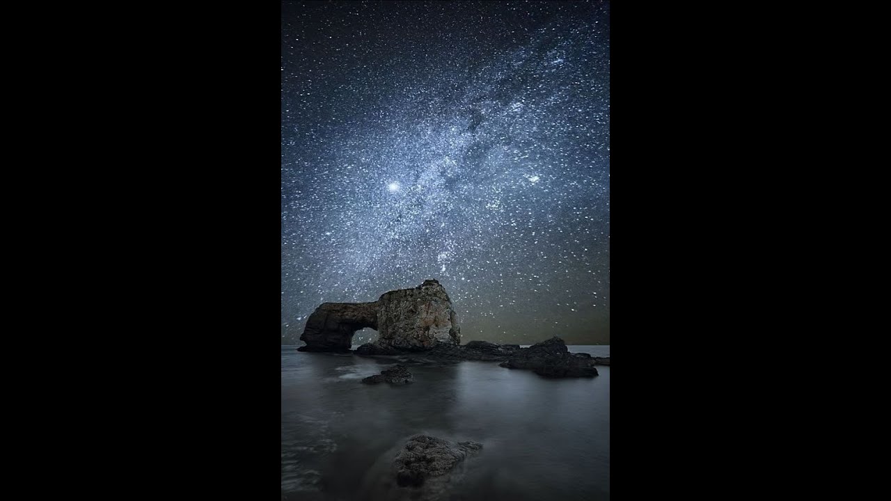 Midnight Walker by Davy Spillane (Uilleann Pipes and Low Whistle)