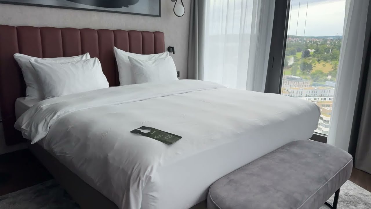 Radisson Blu Porsche Design Tower Stuttgart 4K Review
