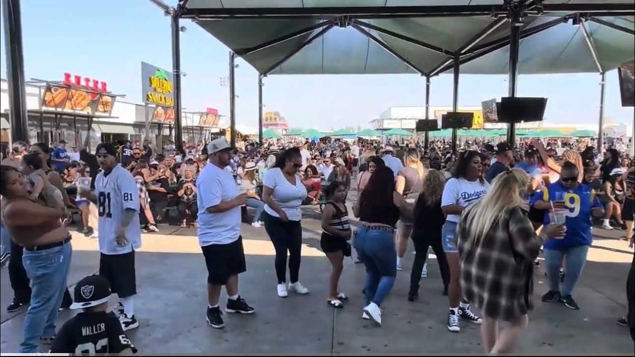 @SANGRIA performs at the SFS Swapmeet 10.6.2024 😎🎶🔥 #sfsswapmeet #funtimes 🎩🪄