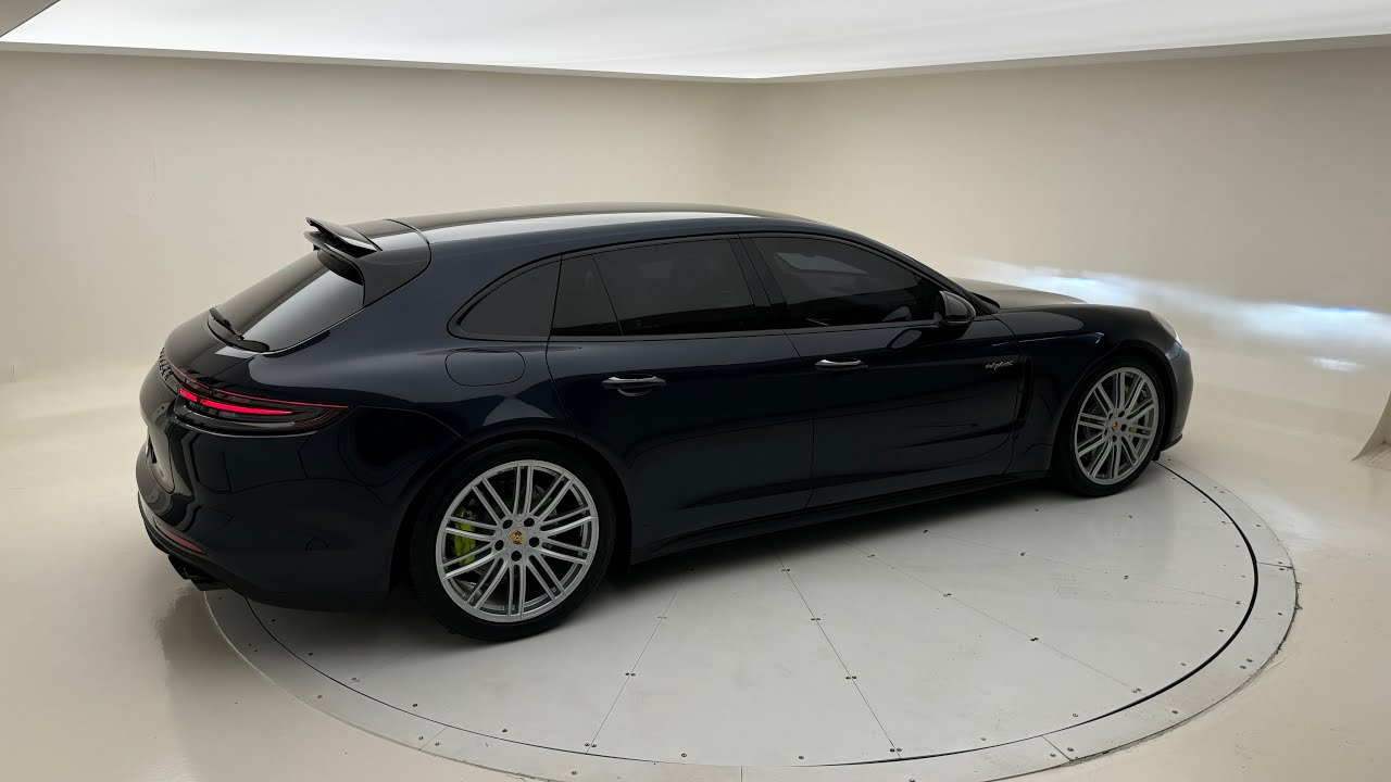 PORSCHE PANAMERA 4 E-HYBRID SPORT TURISMO! A VERSÃO PERUA DO SEDAN DE LUXO DA MARCA!