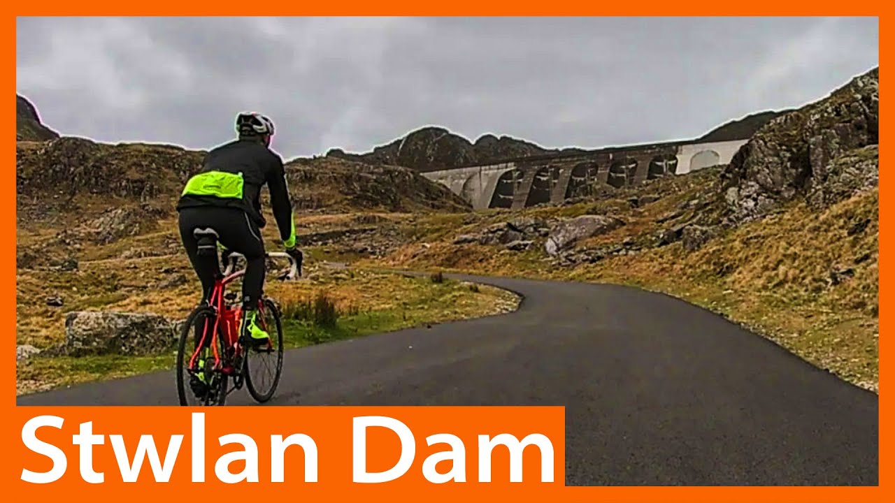 Cycling - Stwlan Dam, Eryri, Wales