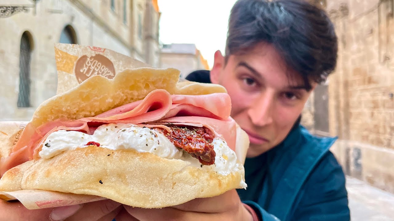 La prima pucceria al mondo a Lecce- Daily Vlog #202
