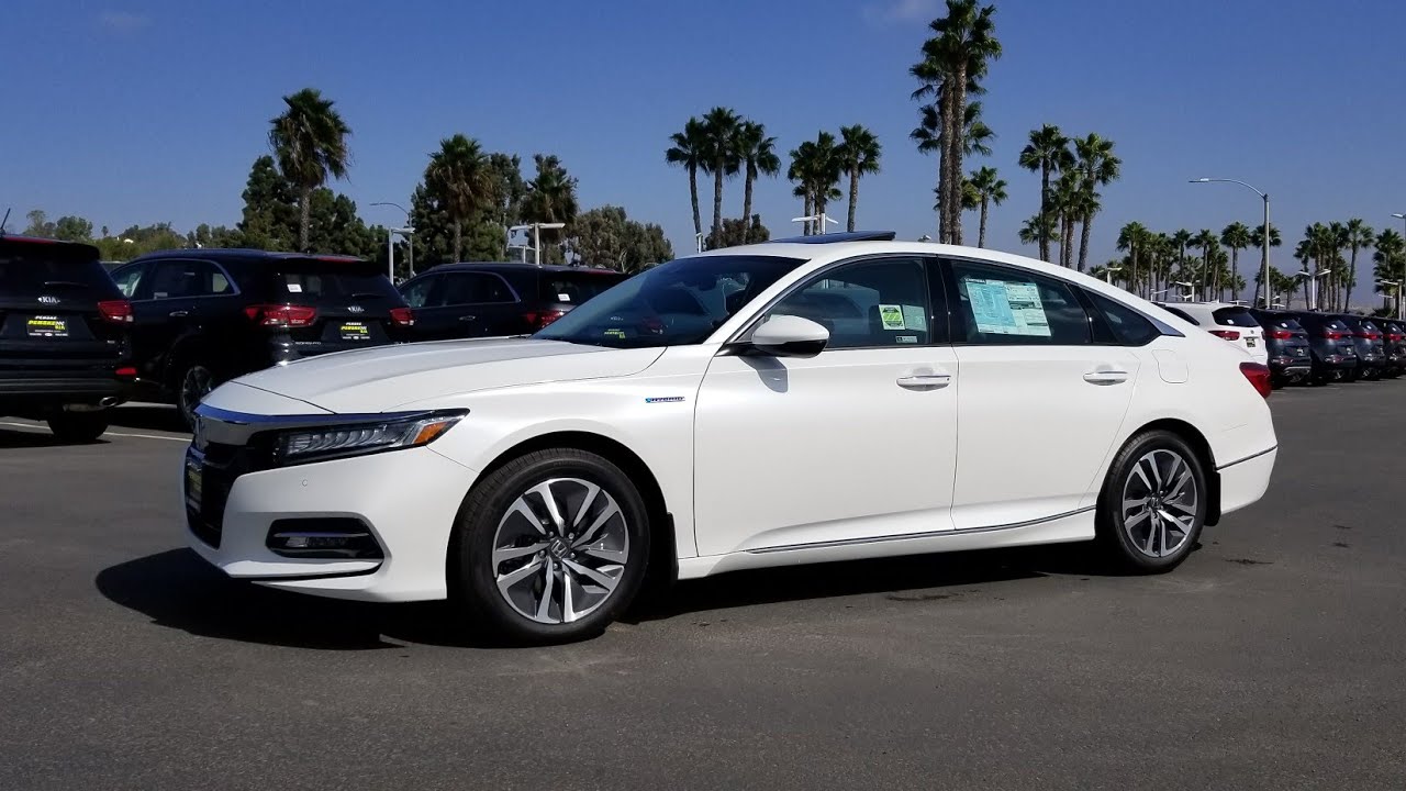 2018/2019 Honda Accord Hybrid Review. Is the Accord the most complete hybrid yet?