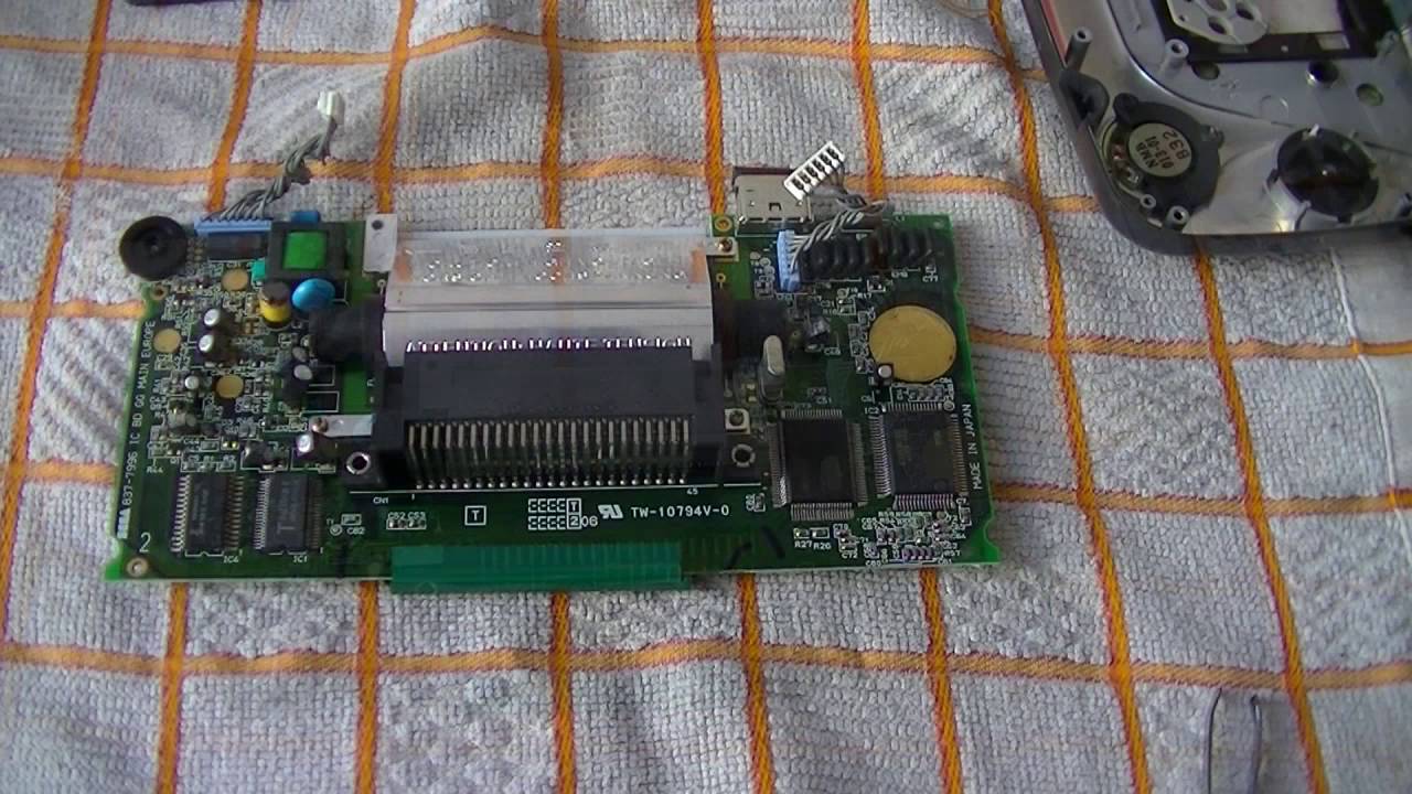 NJS: Game Gear Reparación Condensadores (1)