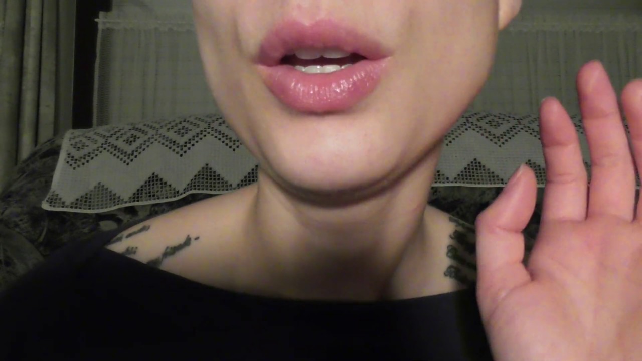 Close up whisper ramble - ASMR (ZOOM mic)