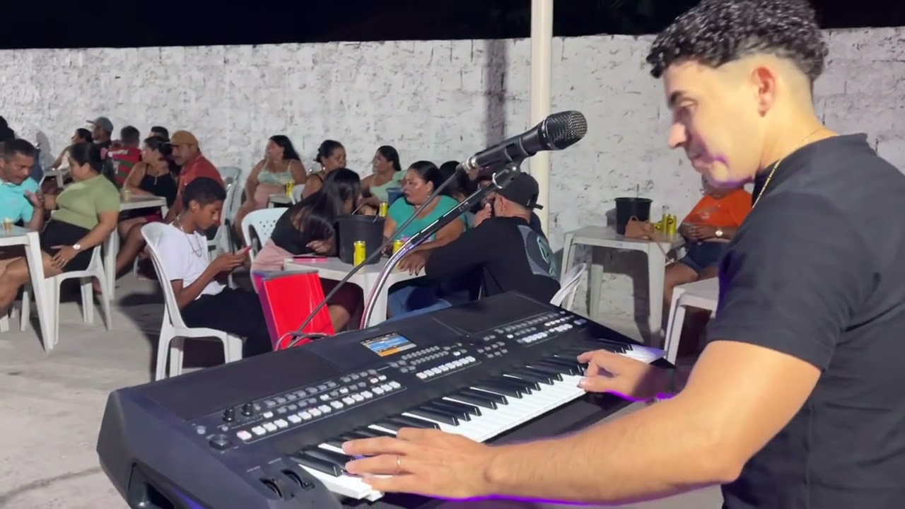 GILDENES ARAÚJO;NOVA SEQUÊNCIA DE BREGA AO VIVO ?NO BAR DO EDIN EM ACARAU CEARÁ-