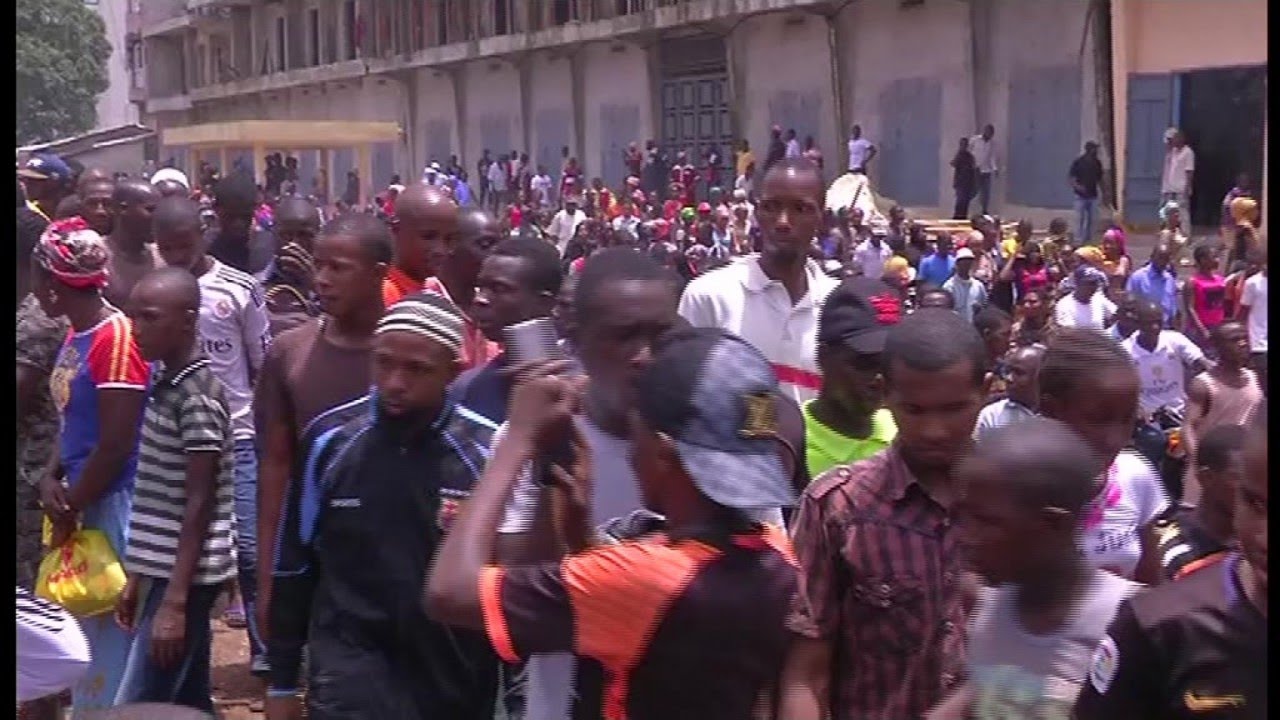 Guinée, GRANDE MANIFESTATION DE L'OPPOSITION