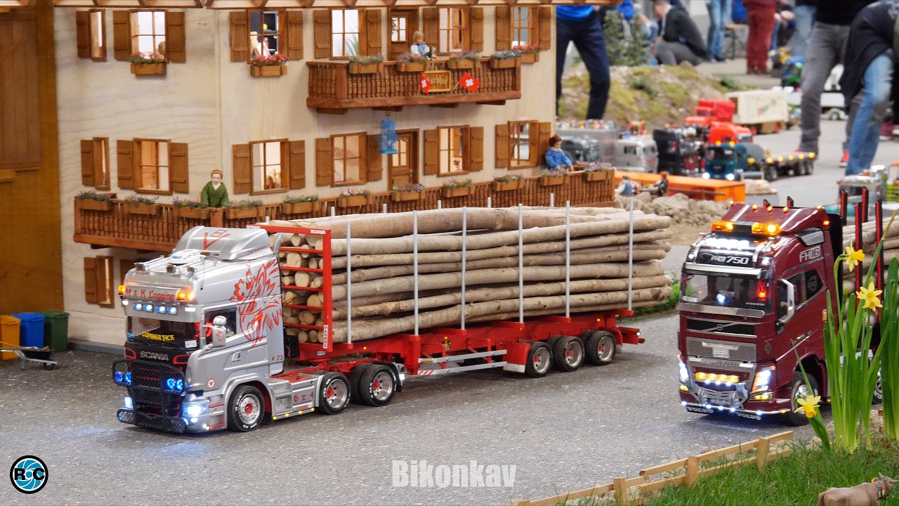 Incredibly detailed RC trucks and huge heavy transport vehicles at Modell Leben 2024 in Erfurt!
