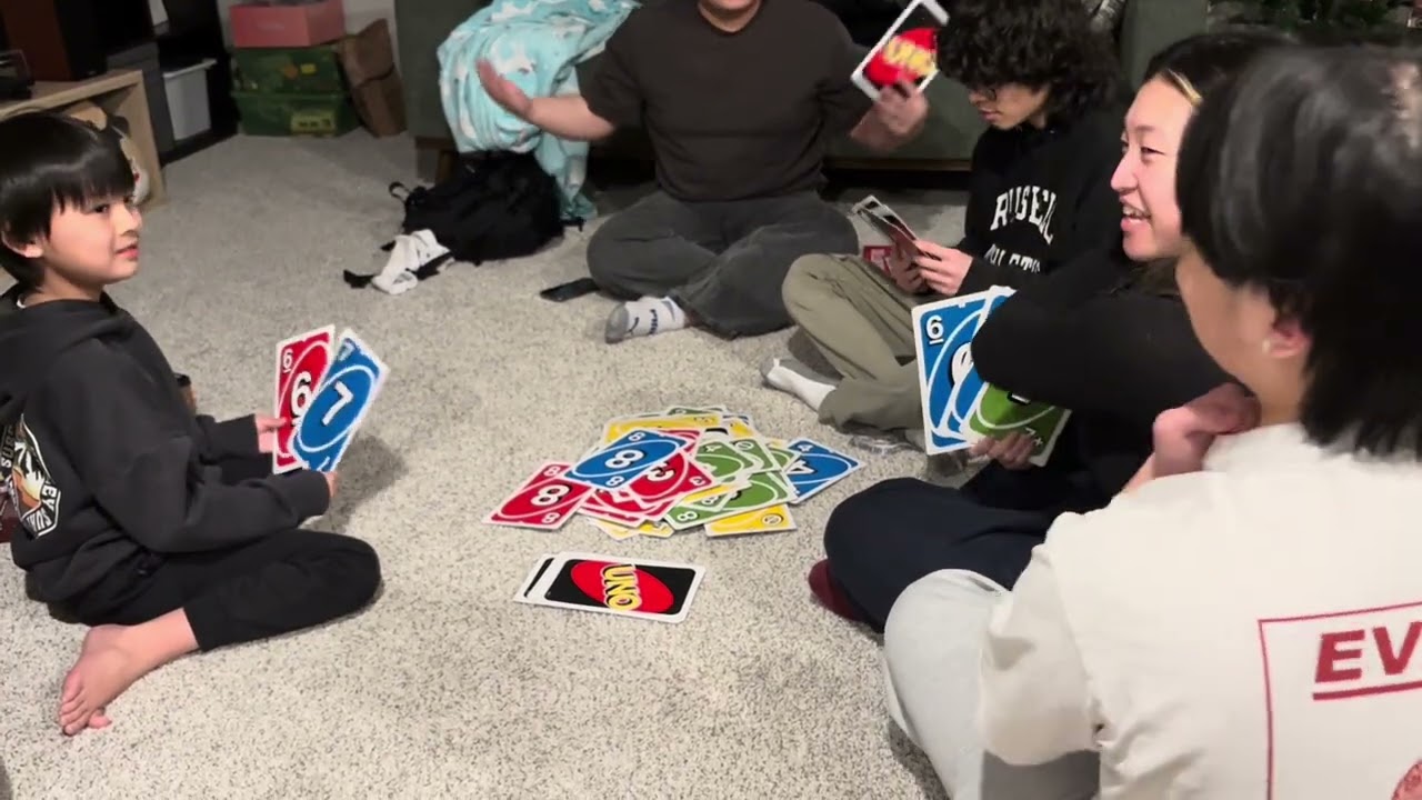 Giant UNO