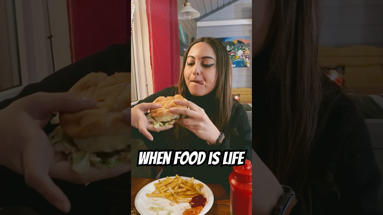 When food is life 🍔🌭🌮🌯
