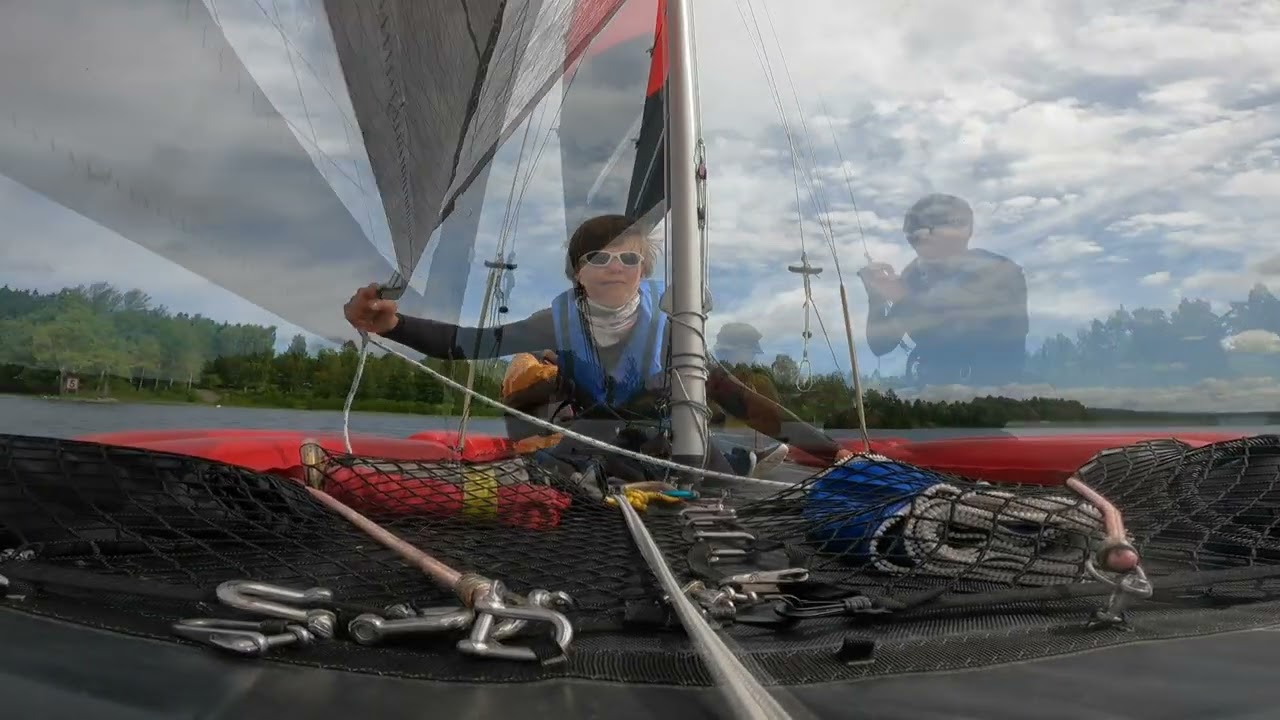 kanukassel-TV: SCHWEDEN 2024 -Clip 26- Katsegeln in der Bucht von Nössemark mit Happy Cat Hurricane