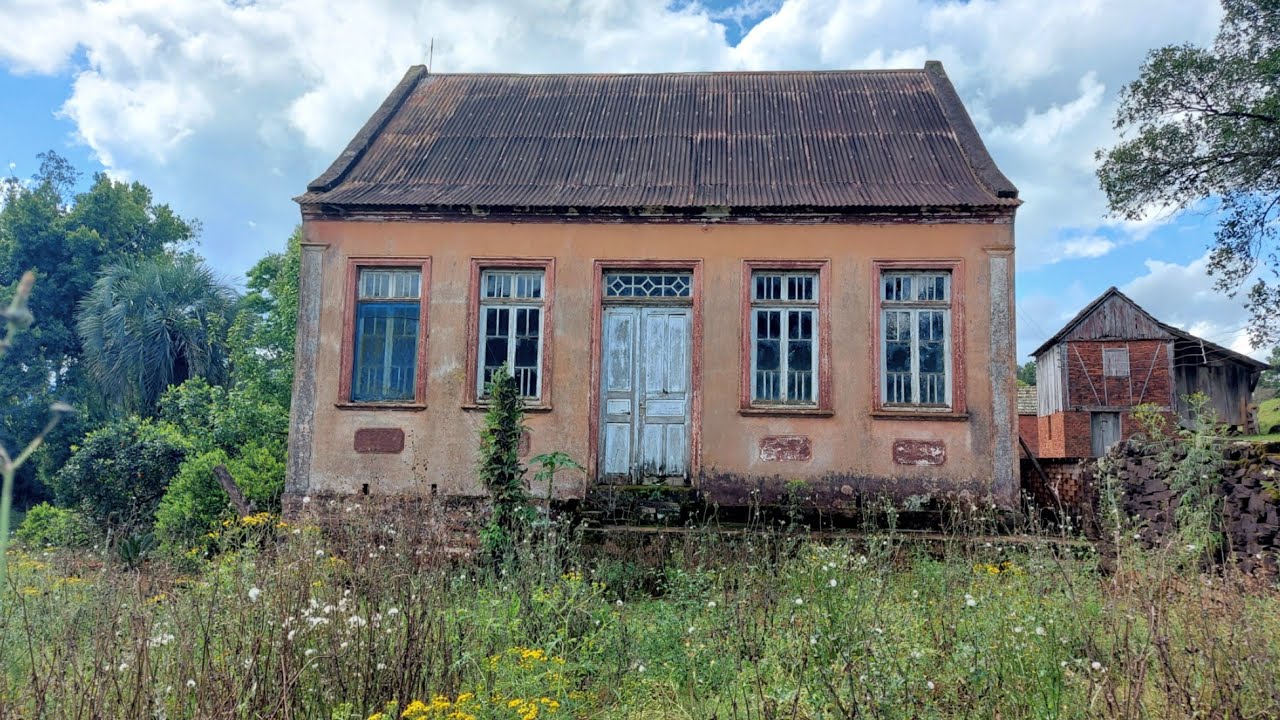 Casa Abandonada de 1924, muitas Relíquias, Histórias e Antiguidades no casarão alemão!!!