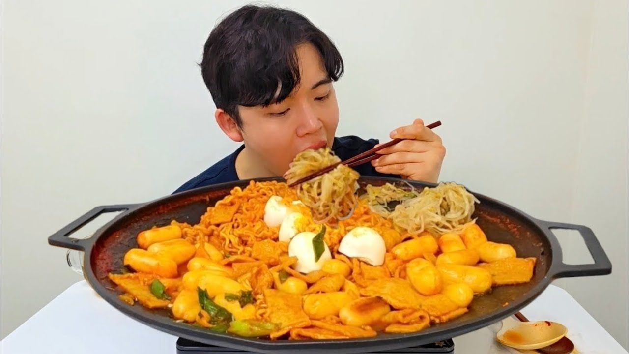 팔도 즉석 라볶이 면3+소스4 🔥 치즈떡, 어묵, 숙주 국물없는 라볶이 Mukbang
