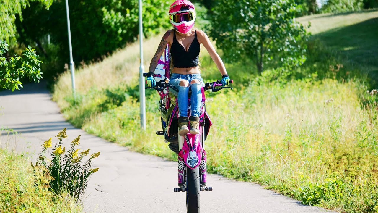 Saaraazh - SUPERMOTO HOONIGANS!