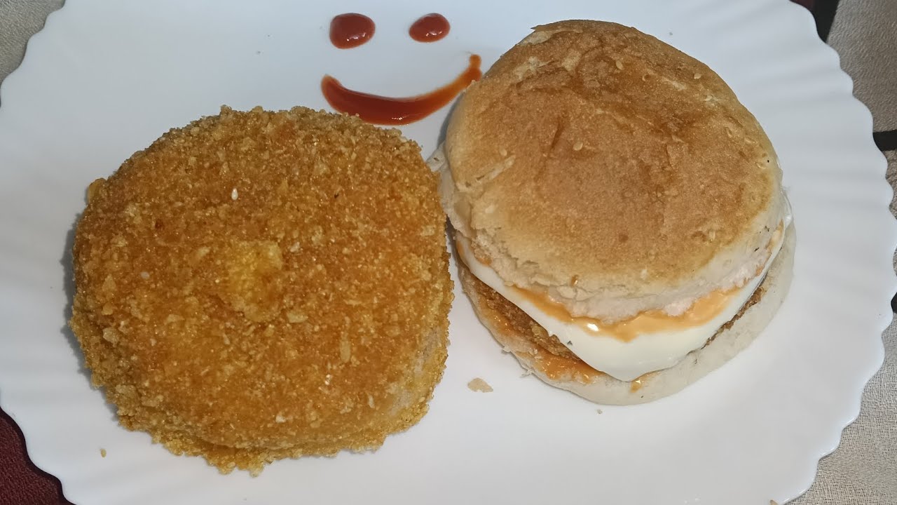 Crispy veg burger 🍔 with cheese 
