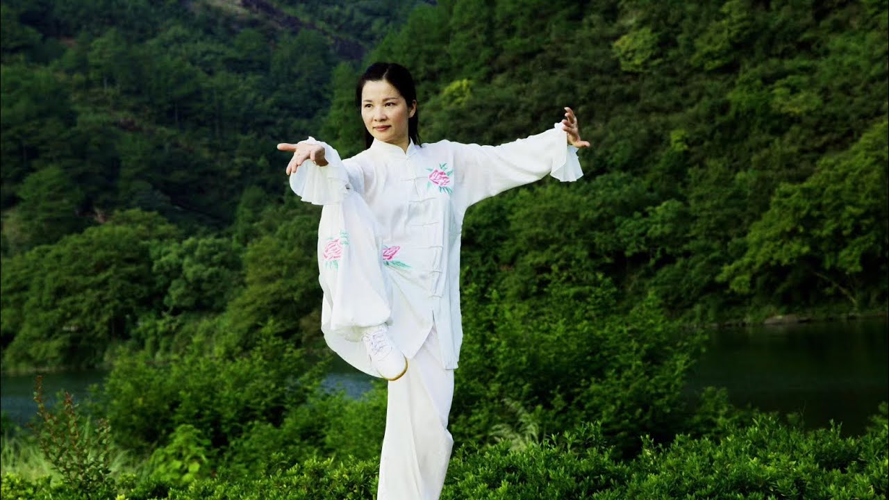 #taichi#太極拳 #24式简化太極拳完整示范#黄冬梅太極拳教室 興味のある方はぜひ一度見学に来てみて下さい。葛飾区立石にて毎週火曜日，日曜教室に行っています連絡先:電話080-2485-9956