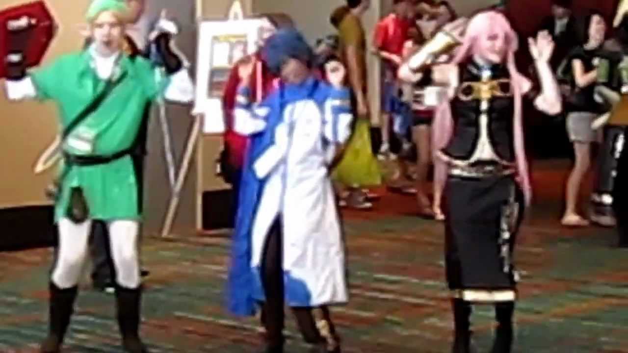 Caramelldansen At ConnectiCon 2012